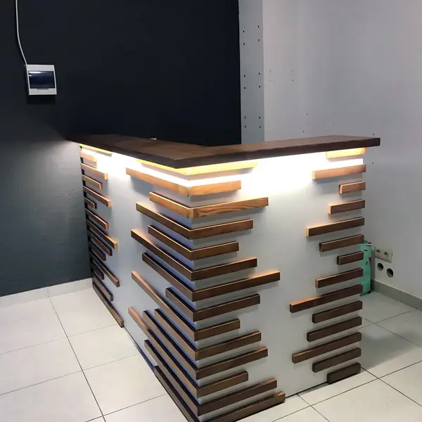 Стійка зі східчастими рейками — виготовлення на замовлення, WOODENSTYLE