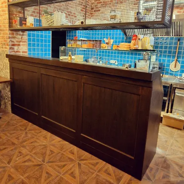 Вінтажна стійка зі стільницею з ясеня — виготовлення на замовлення, WOODENSTYLE